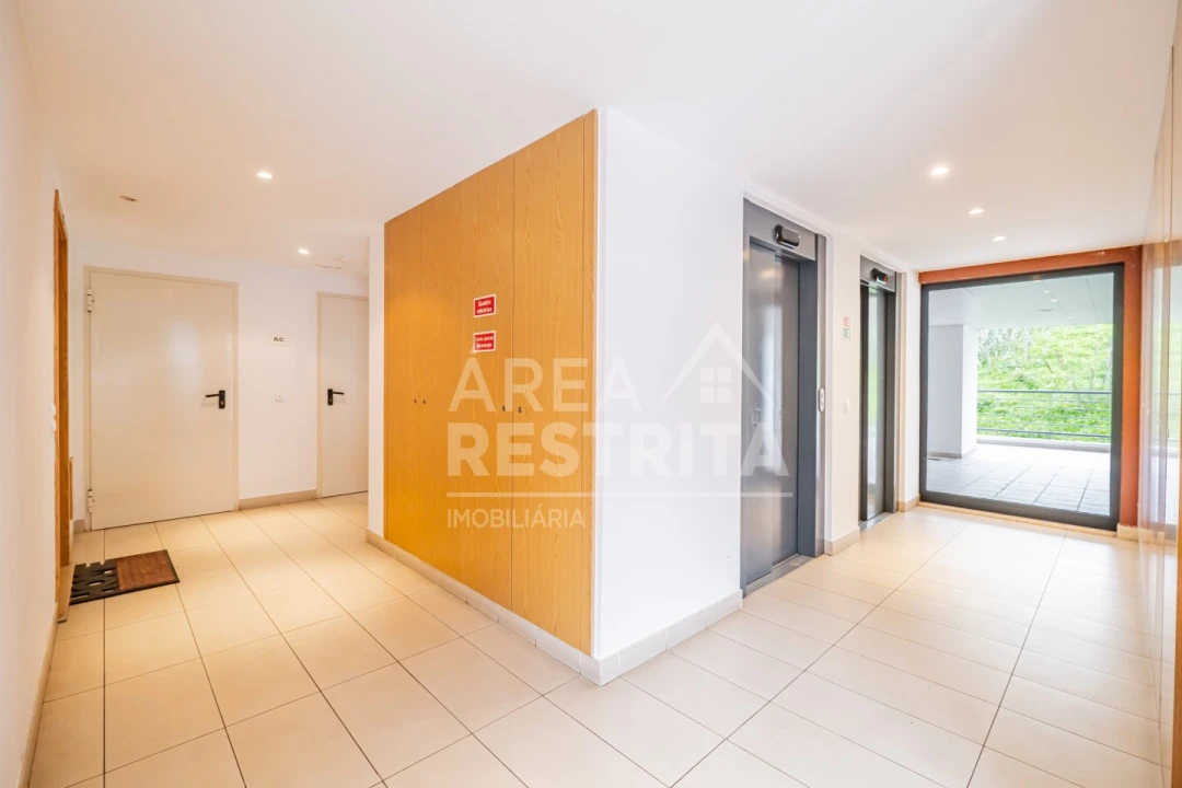 Apartamento T2 para Venda em Loures Foto 18