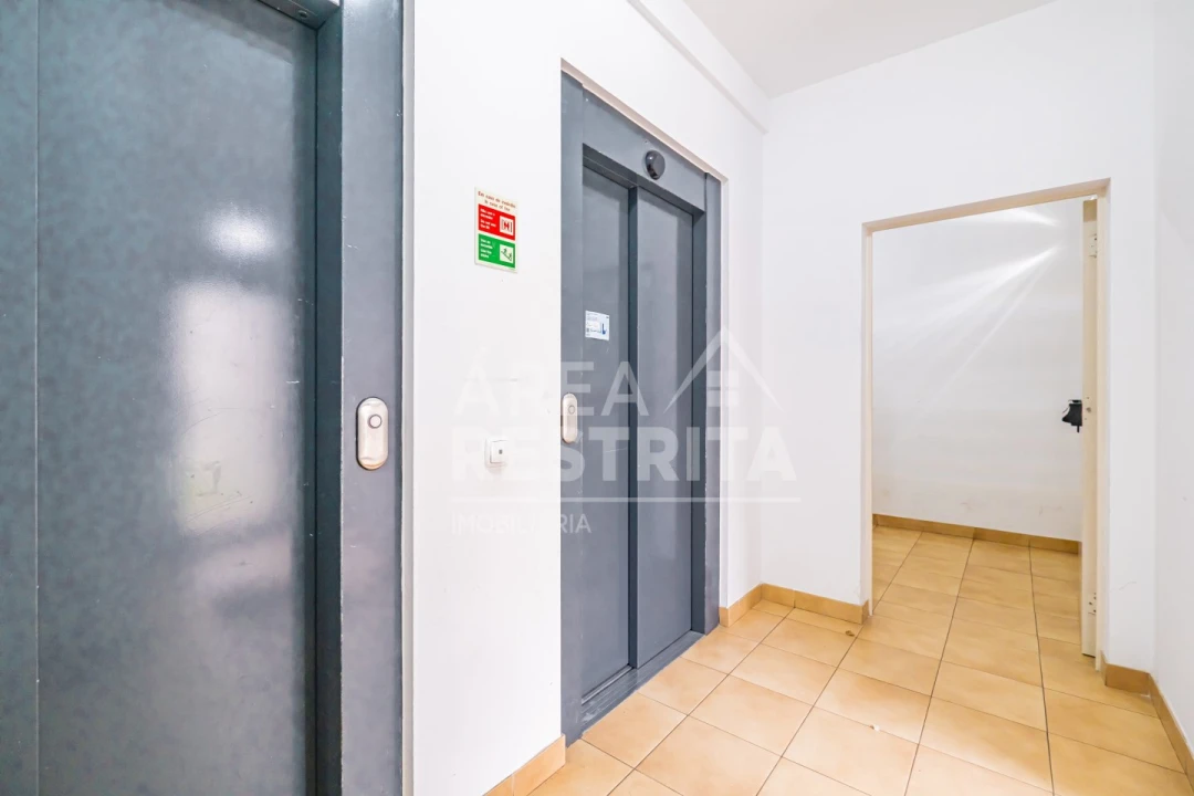 Apartamento T2 para Venda em Loures Foto 19
