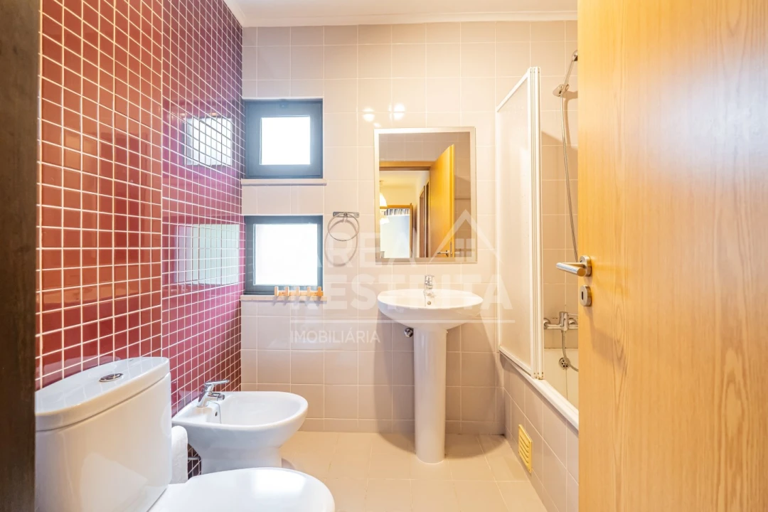 Apartamento T2 para Venda em Loures Foto 28