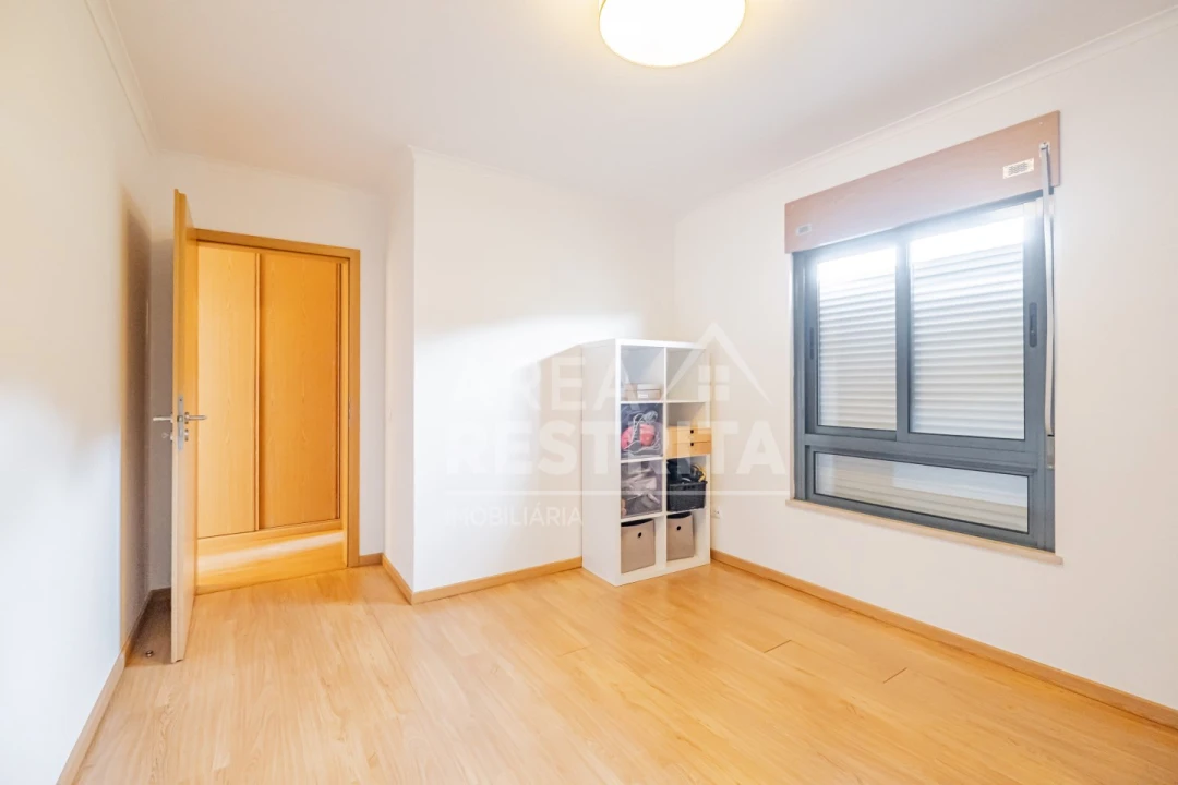 Apartamento T2 para Venda em Loures Foto 35
