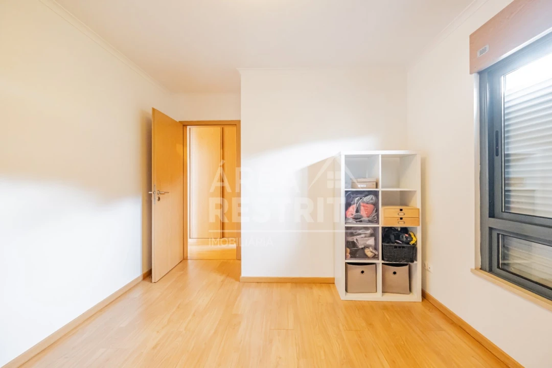 Apartamento T2 para Venda em Loures Foto 36