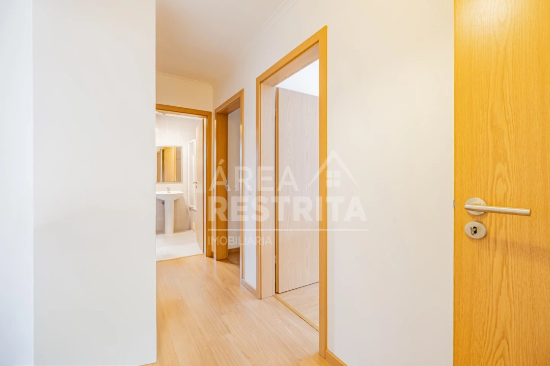 Apartamento T2 para Venda em Loures Foto 46