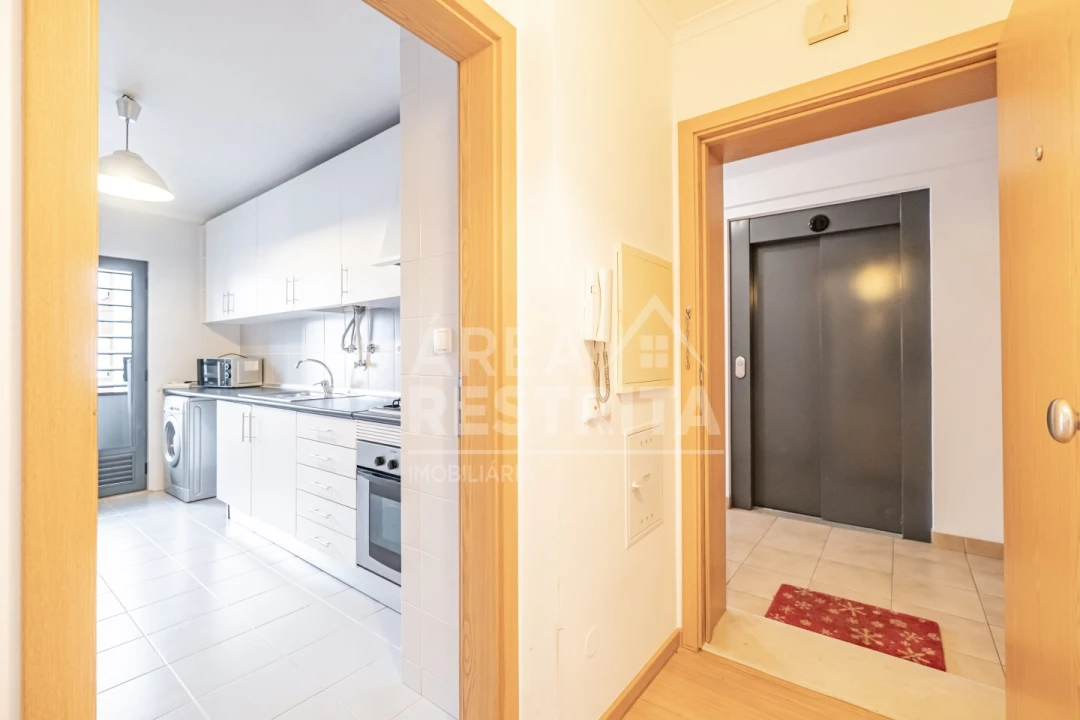 Apartamento T2 para Venda em Loures Foto 65