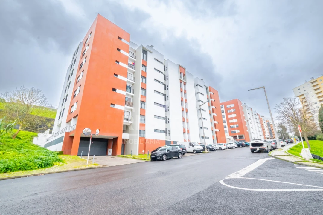 Apartamento T2 para Venda em Loures Foto 67