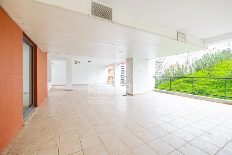 Apartamento T2 para Venda em Loures Foto 13