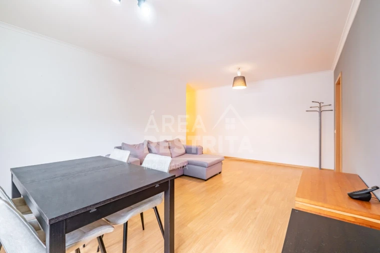 Apartamento T2 para Venda em Loures Foto 60