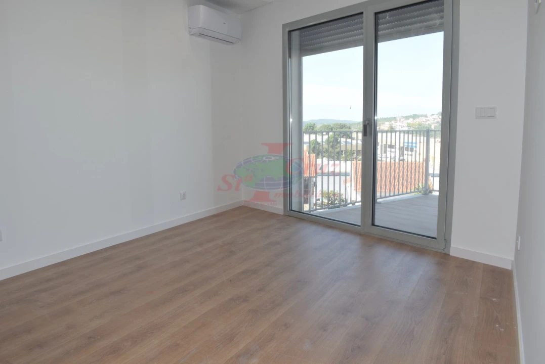Apartamento T3 para Venda em São Martinho do Bispo e Ribeira de Frades Foto 4
