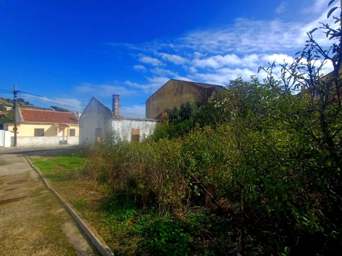 Moradia T2 para Venda em Ramada e Caneças Foto 7