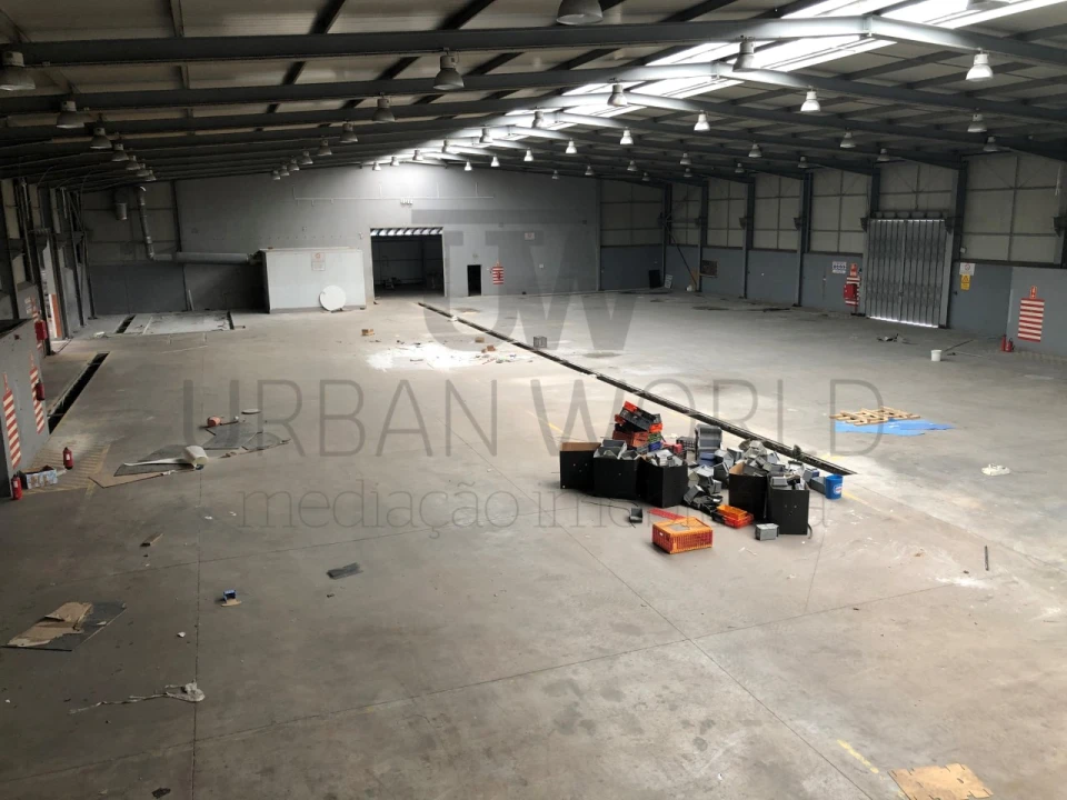 Armazém para Venda em Malveira e São Miguel de Alcainça Foto 9