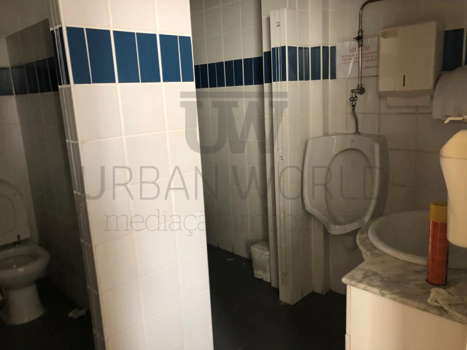 Armazém para Venda em Malveira e São Miguel de Alcainça Foto 15