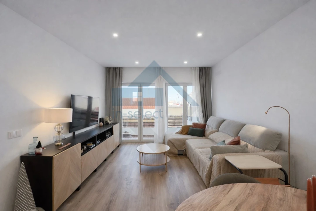 Apartamento T2 para Venda em Loule (São Sebastião) Foto 2