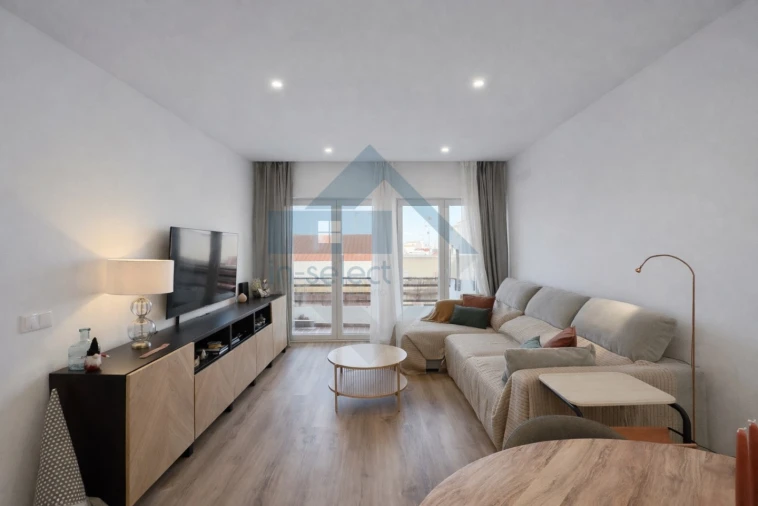 Apartamento T2 para Venda em Loule (São Sebastião) Foto 2