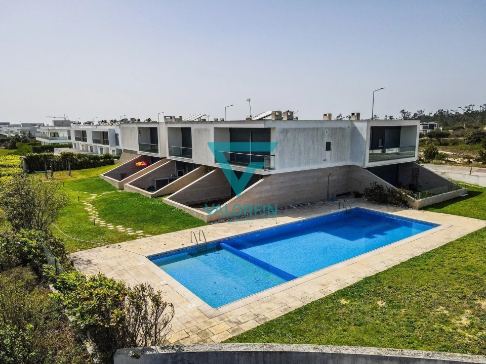 Moradia T2 para Venda em Pataias e Martingança Foto 1