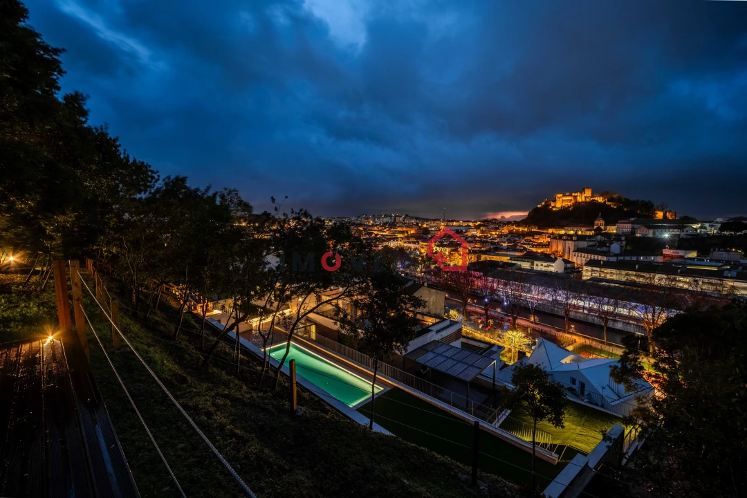 Apartamento T2 para Venda em Leiria, Pousos, Barreira e Cortes Foto 1