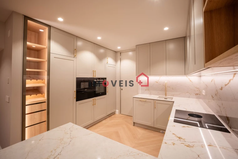 Apartamento T2 para Venda em Leiria, Pousos, Barreira e Cortes Foto 11