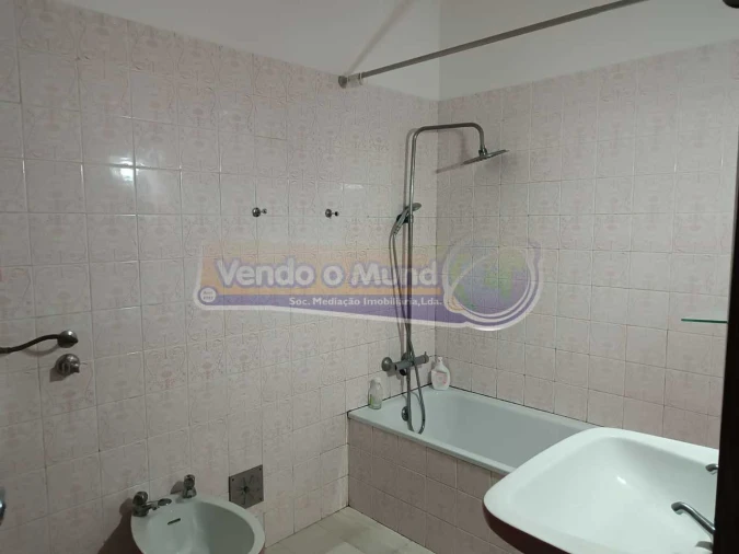 Apartamento T1 para Venda em Benavente Foto 15