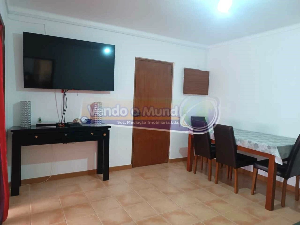 Apartamento T1 para Venda em Benavente Foto 6