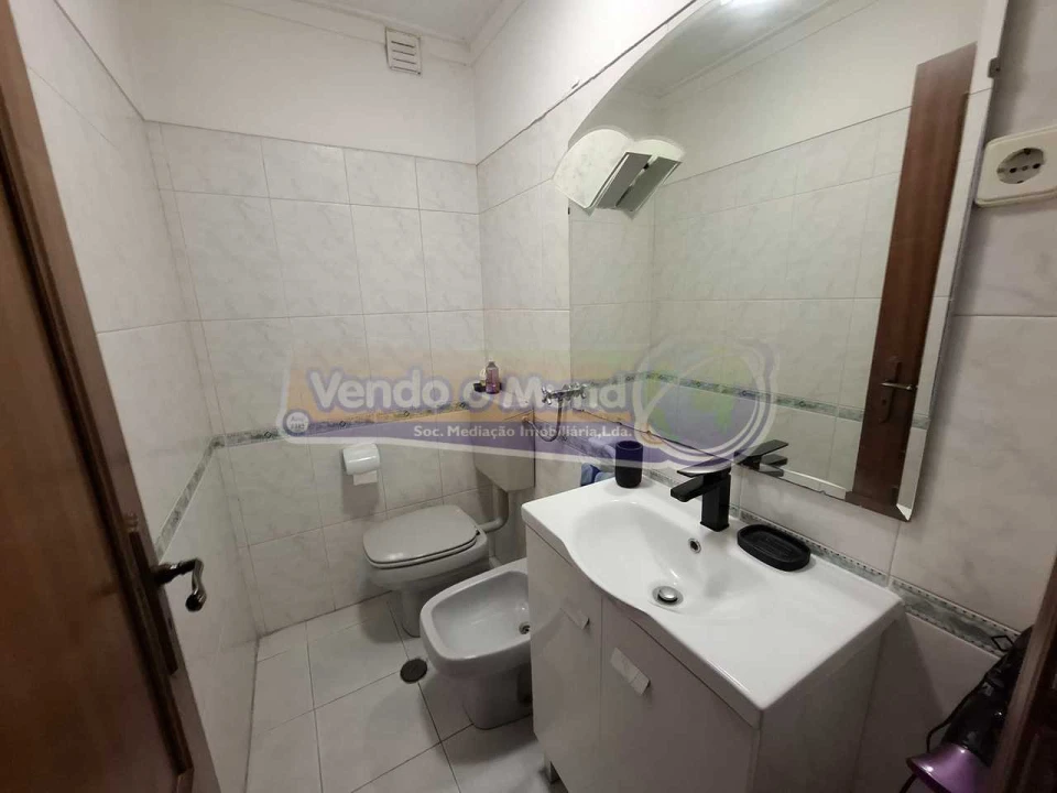 Apartamento T3 para Venda em Benavente Foto 14