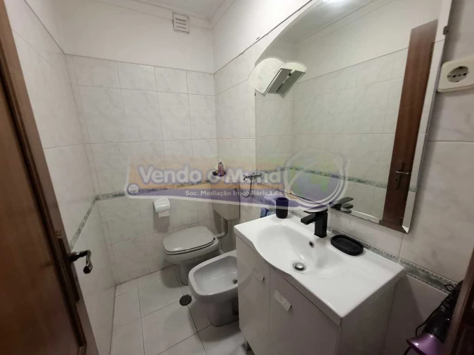 Apartamento T3 para Venda em Benavente Foto 14