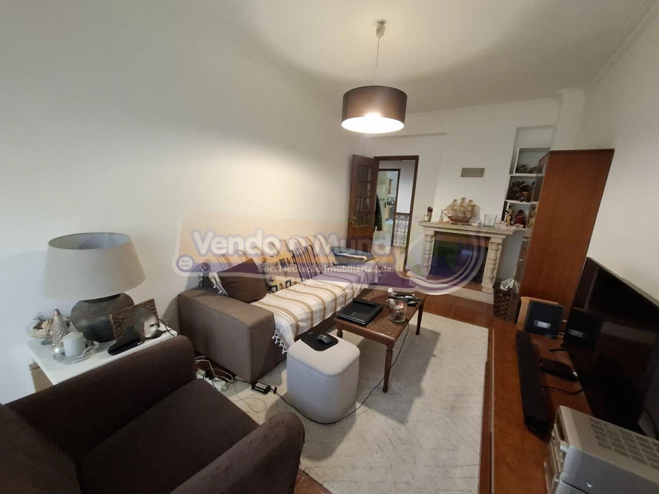 Apartamento T3 para Venda em Benavente Foto 8