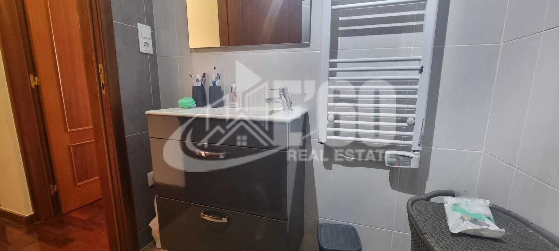 Apartamento T2 para Venda em São Felix da Marinha Foto 18