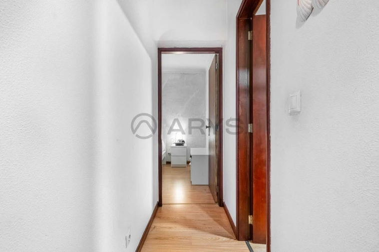 Apartamento T2 para Venda em Braga (Maximinos, Sé e Cividade) Foto 3
