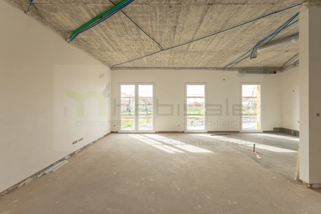 Apartamento T3 para Venda em Pontinha e Famões Foto 14