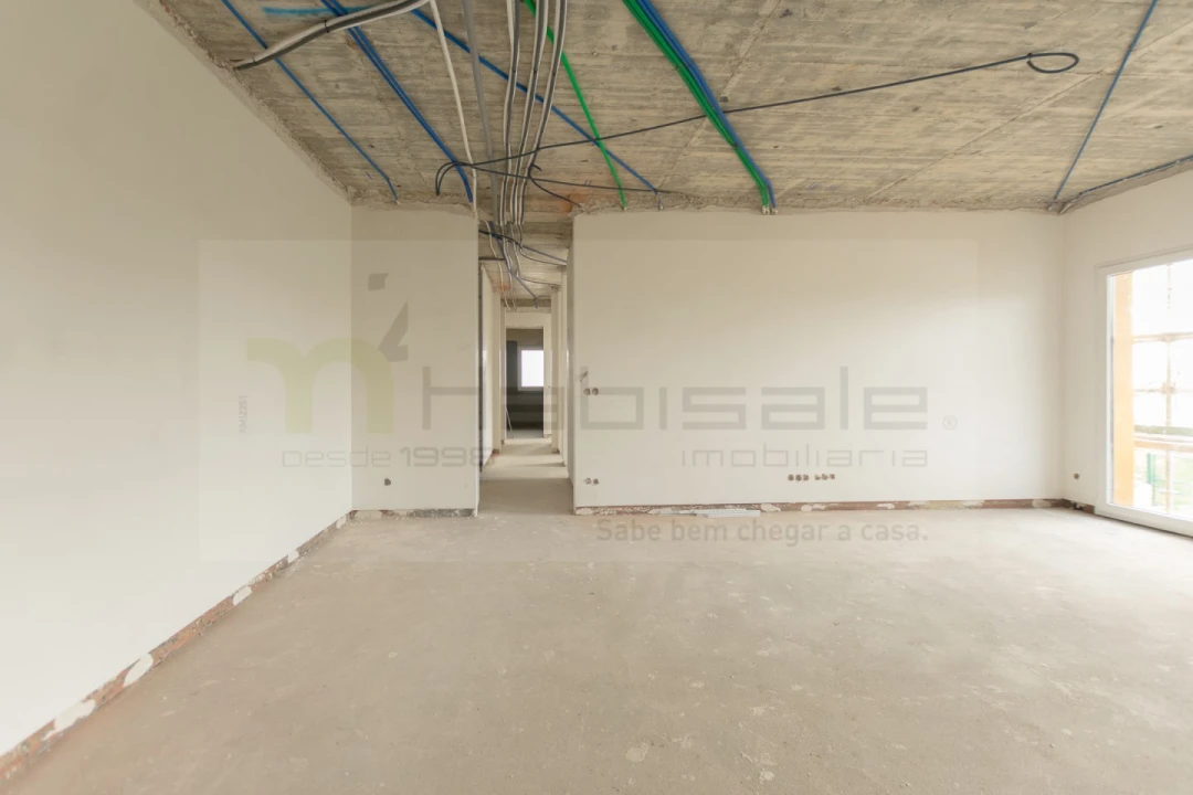 Apartamento T3 para Venda em Pontinha e Famões Foto 24