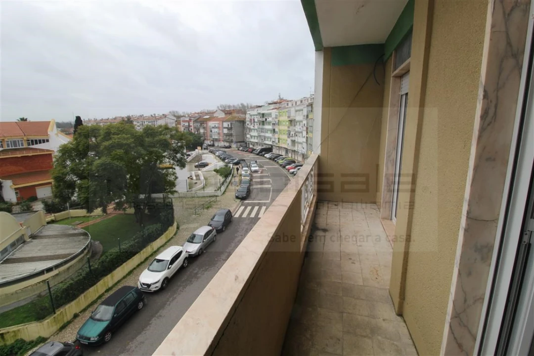 Apartamento T3 para Venda em Queluz e Belas Foto 11