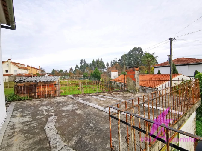 Moradia T3 para Venda em Lanheses Foto 6