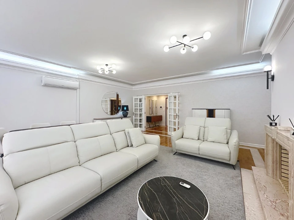 Apartamento T4 para Arrendamento em São Domingos de Benfica Foto 8