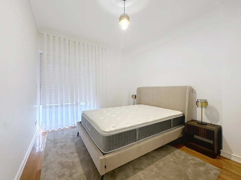 Apartamento T4 para Arrendamento em São Domingos de Benfica Foto 14