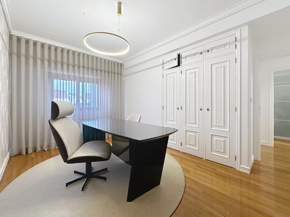 Apartamento T4 para Arrendamento em São Domingos de Benfica Foto 19