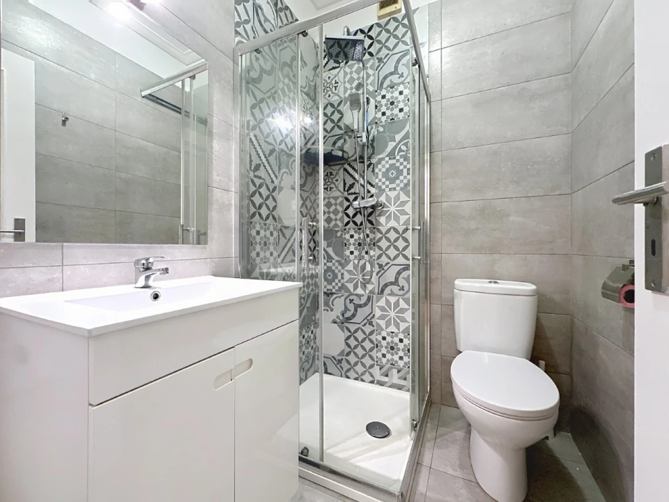 Apartamento T4 para Arrendamento em São Domingos de Benfica Foto 24