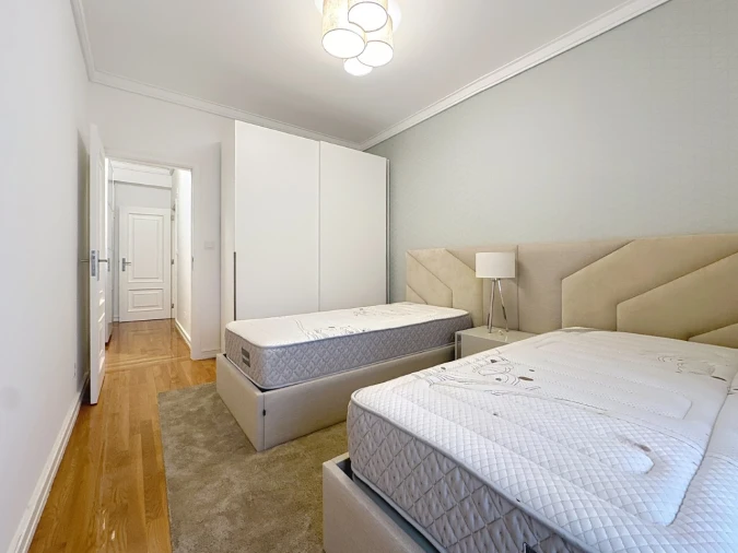 Apartamento T4 para Arrendamento em São Domingos de Benfica Foto 16