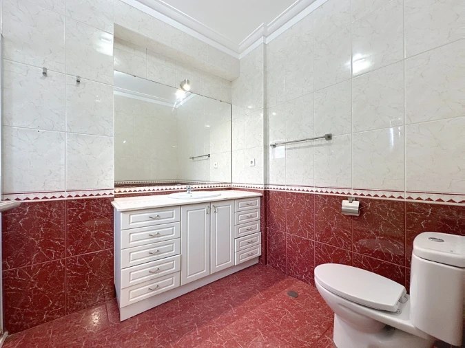 Apartamento T4 para Arrendamento em São Domingos de Benfica Foto 25