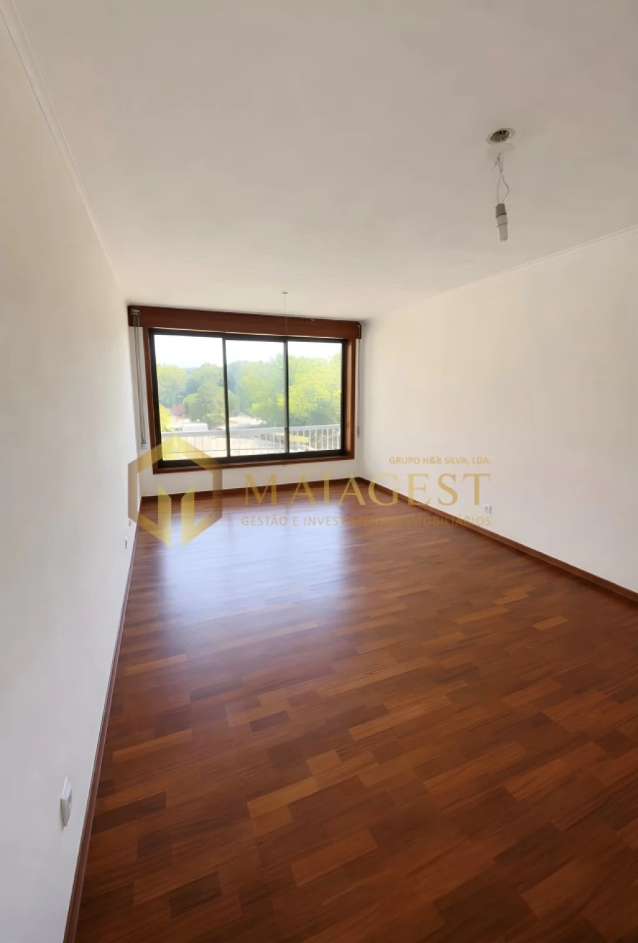 Apartamento T2 para Venda em Aldoar, Foz do Douro e Nevogilde Foto 1