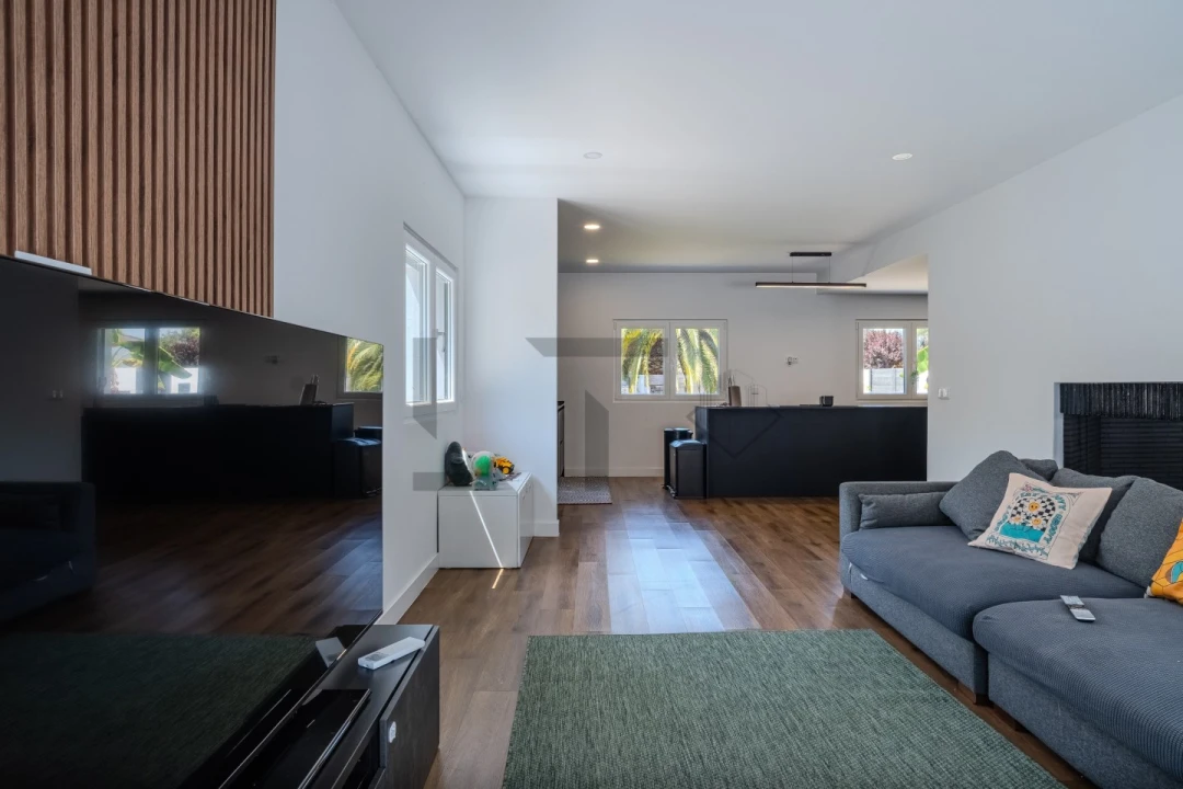 Moradia T4 para Venda em Corroios Foto 15