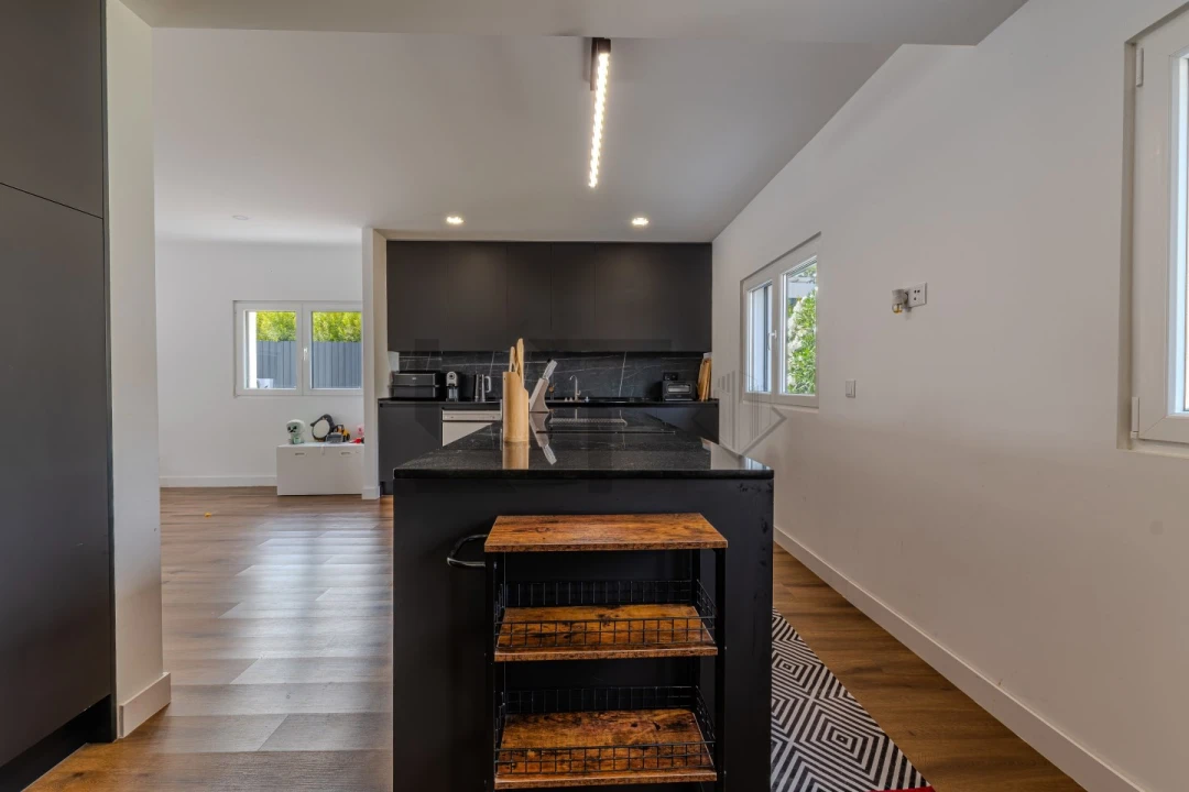 Moradia T4 para Venda em Corroios Foto 20