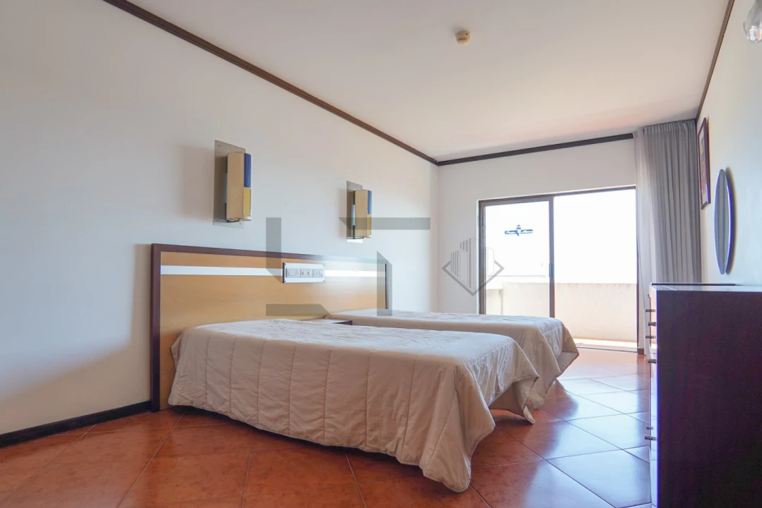 Apartamento T2 para Venda em Albufeira e Olhos de Água Foto 27