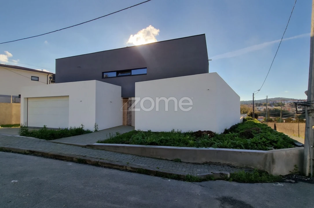 Moradia T3 para Venda em Real, Dume e Semelhe Foto 13