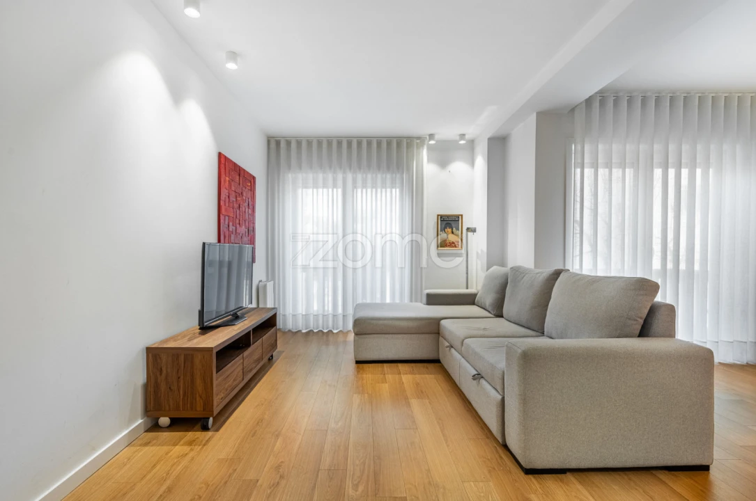 Apartamento T1 para Arrendamento em Aldoar, Foz do Douro e Nevogilde Foto 6