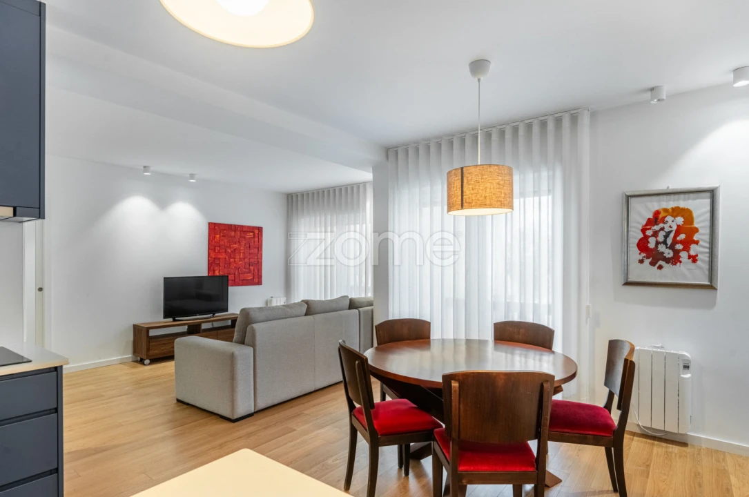 Apartamento T1 para Arrendamento em Aldoar, Foz do Douro e Nevogilde Foto 5