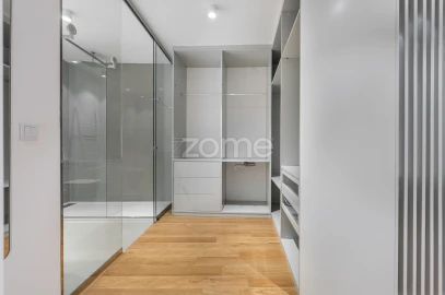 Apartamento T1 para Venda em Aldoar, Foz do Douro e Nevogilde