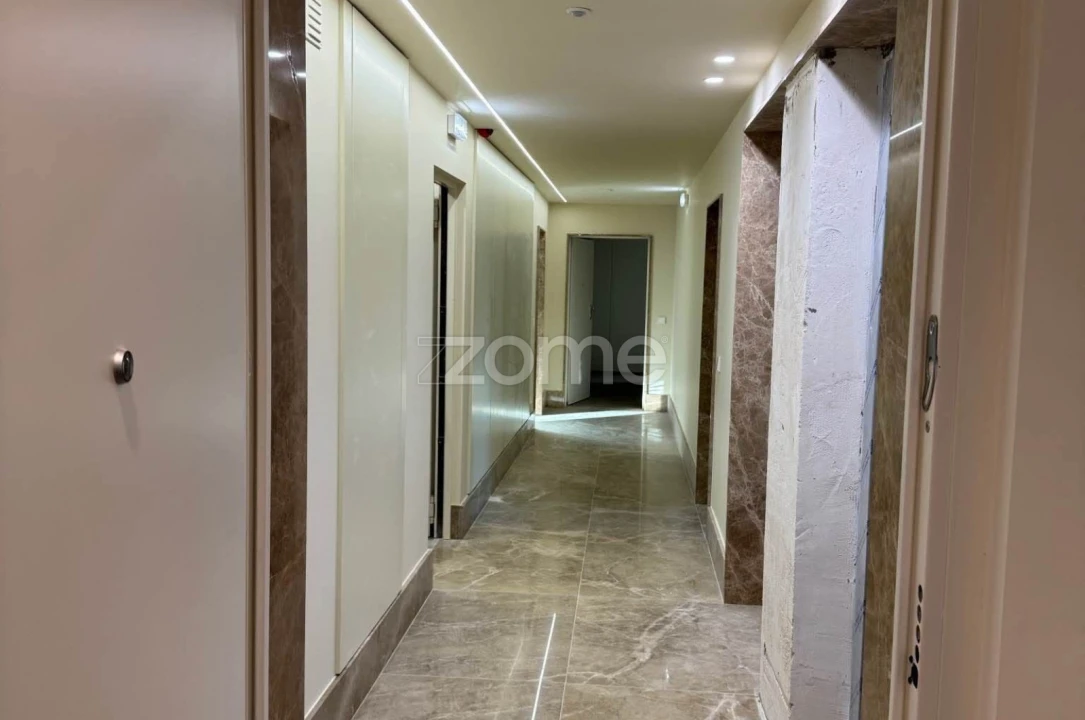 Apartamento T4 para Venda em Mafamude e Vilar do Paraíso Foto 5