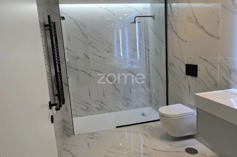 Apartamento T4 para Venda em Mafamude e Vilar do Paraíso Foto 9