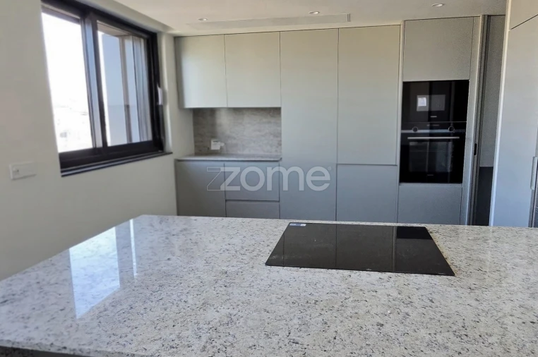 Apartamento T4 para Venda em Mafamude e Vilar do Paraíso Foto 8