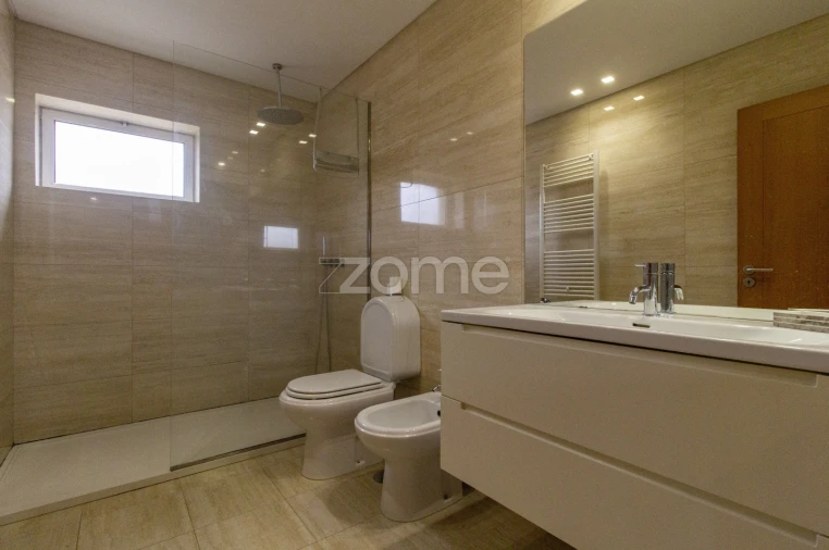 Moradia T3 para Arrendamento em Merelim (São Pedro) e Frossos Foto 14