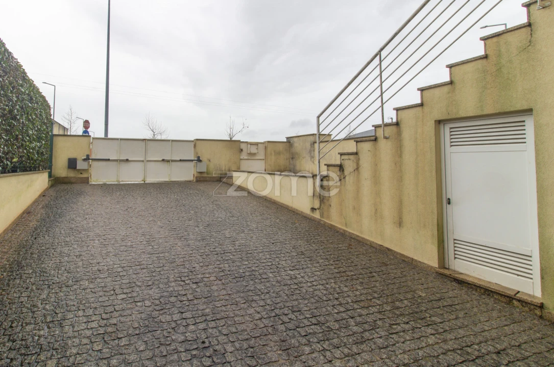 Moradia T3 para Arrendamento em Merelim (São Pedro) e Frossos Foto 24