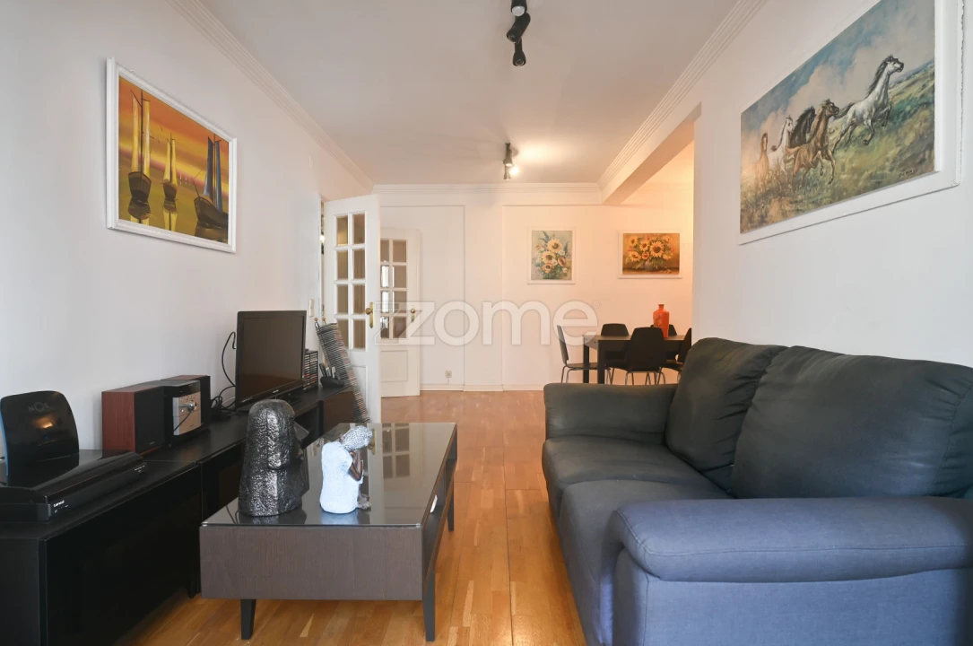 Apartamento T2 para Venda em São Domingos de Rana Foto 1